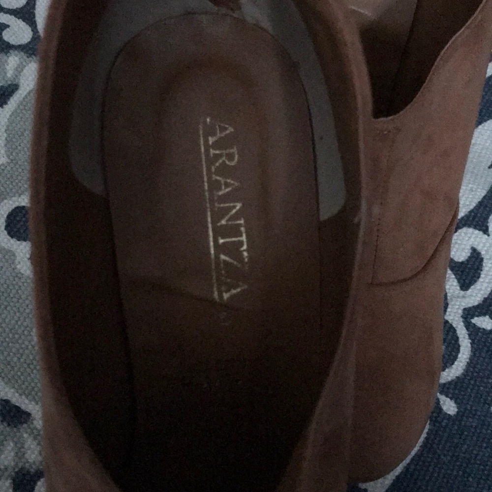 Heels - Picture 4 of 4